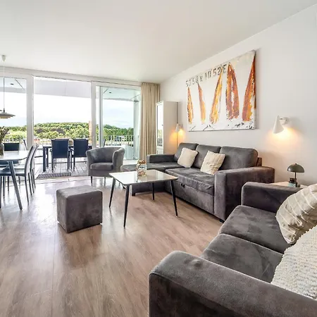 Promenadenvilla 03 09 * Lübeck