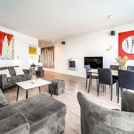 Promenadenvilla 03 09 *