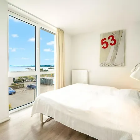 Promenadenvilla 03 09 * Lübeck